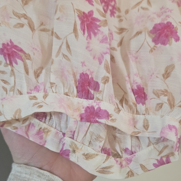 LC Lauren Conrad Floral Blouse in Pink and Cream - Picture 3 of 8